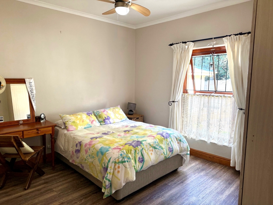 4 Bedroom Property for Sale in Die Wingerd Western Cape